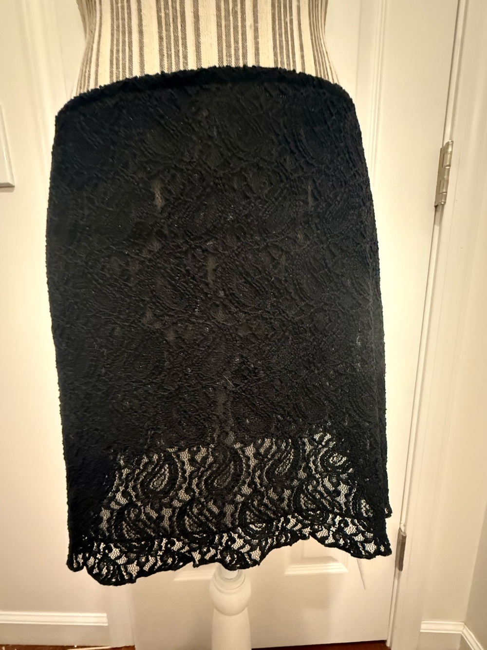 Realisation Par Mini Stretch Lace Skirt Large NWT Black